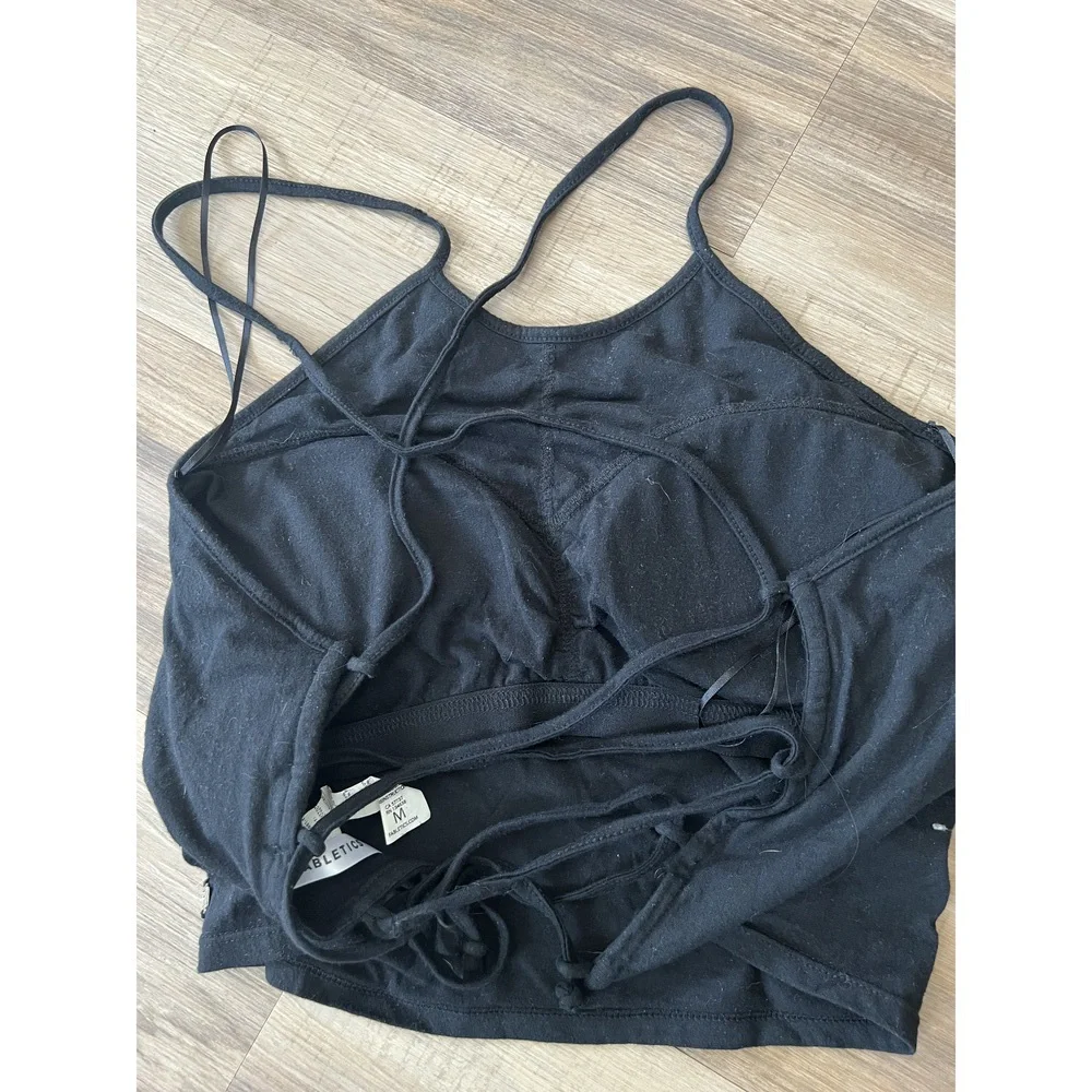 Fabletics Crop Top - Picture 2 of 4